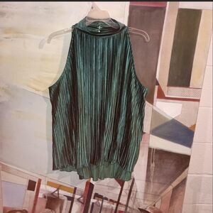 Emerald Sleeveless Pleated Mock Neck Top